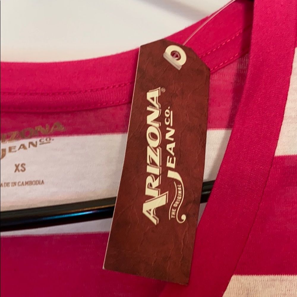 Shirt - Picture 3 of 4